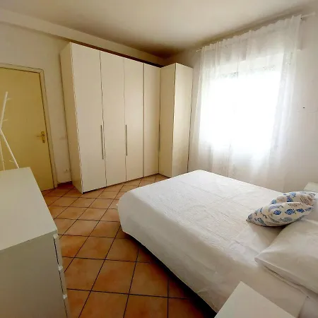 Casa Montebello Διαμέρισμα Λιβόρνο
